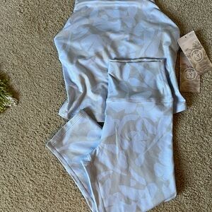 NWT SAGE collective Activewear Light Blue Patterned Leggings Tank Top Set XS